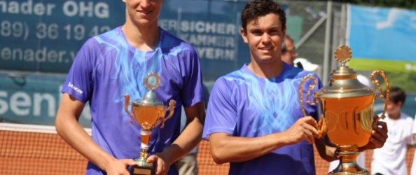Tennis 2015 Bayerische Meisterschaften 2015 Johannes Härteis (li.) und Hannes Wagner (re.); Foto: Robert M. Frank.
